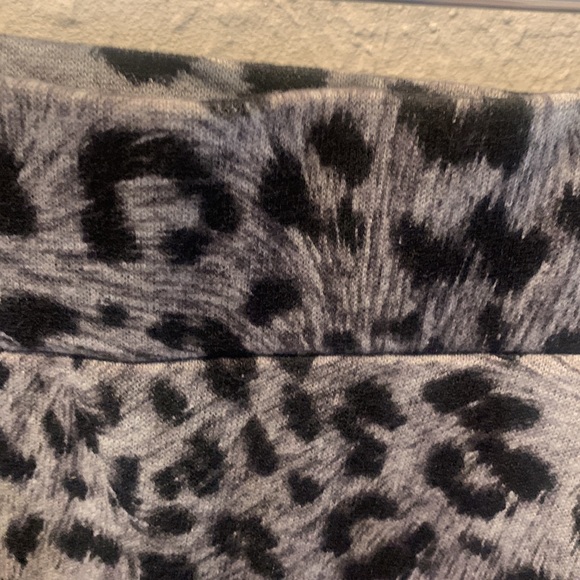 I•N•C Studio Skirt Black Gray Animal Print Pull On Women’s Sz Small NWT - Picture 5 of 8